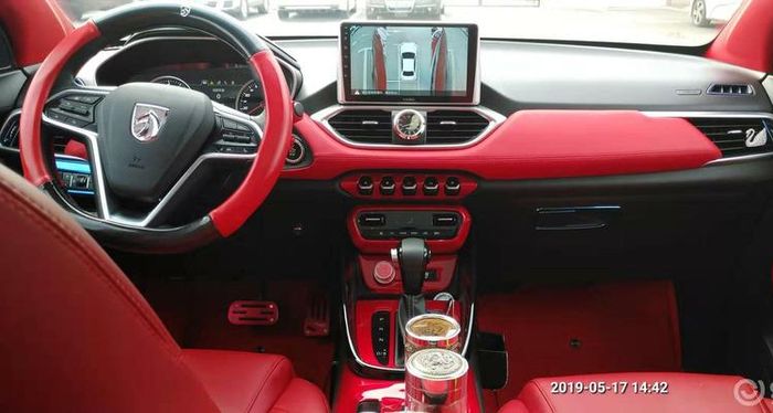 Tampilan kabin mentereng modifikasi kembaran Wuling Almaz