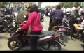 Pemilik Motor yang Parkir Liar Kocar-kacir Saat Petugas Datang