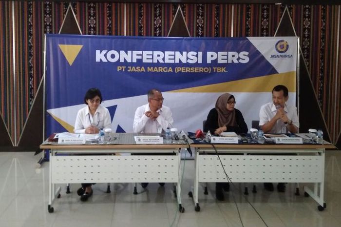 Jasa Marga menggelar konferensi pers terkait penyesuaian tarif tol