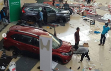 Foto-foto Penjarahan Pasca Gempa dan Tsunami di Palu, Sampai Roda Honda CR-V dan Mobilio Dijarah