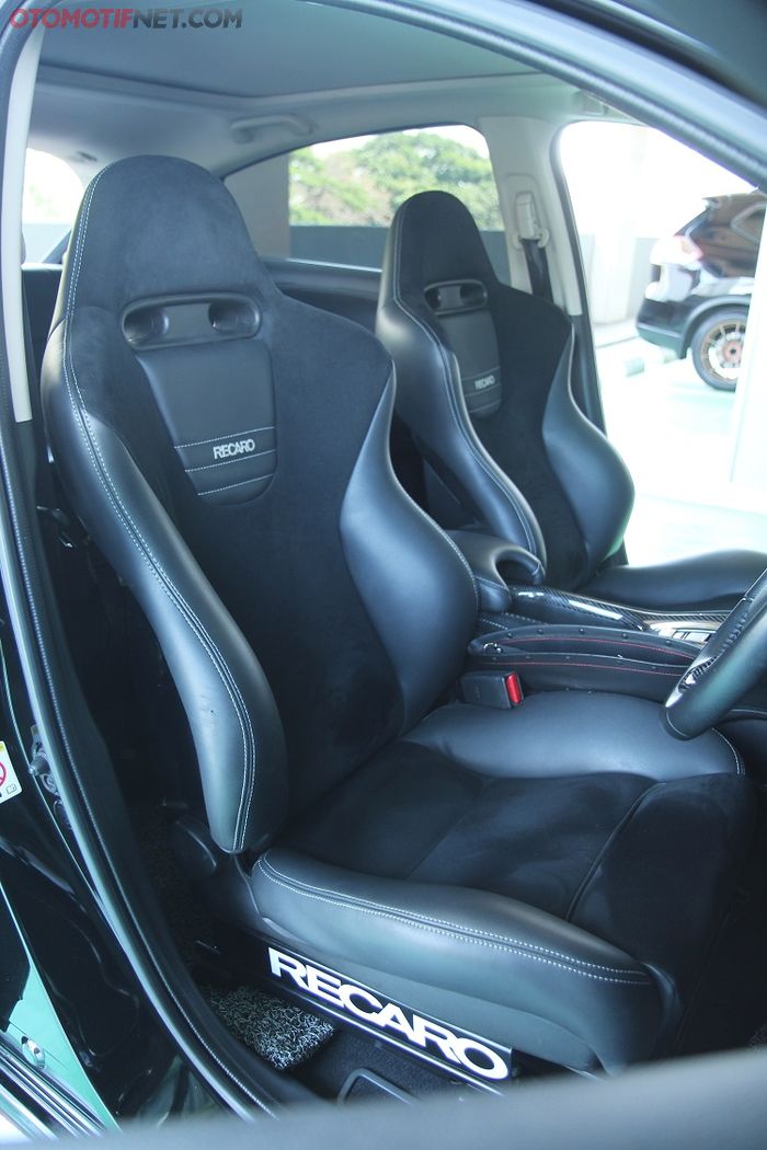 Jok Recaro SR5 bikin adem interior