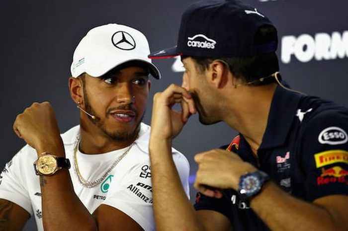 Akankah Lewis Hamilton dan Daniel Ricciardo bersatu di tim Mercedes 2019