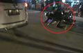 Takut Bawa 'Sajam' Pengendara Yamaha V-Ixion Tabrak Kapolsek Sampai Terpental, Eh Ditemukan Sabu Juga