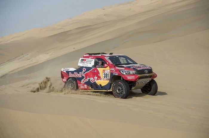 Toyota kembali unjuk gigi di stage 3 Reli Dakar