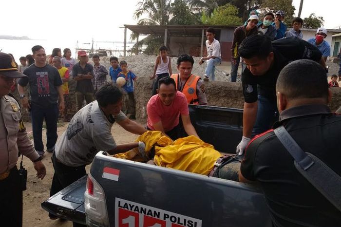 Pelaku pencurian motor ditemukan tewas mengambang diperairan sungai Musi, usai melompat dari atas jembatan Musi II Palembang.