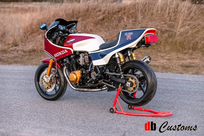 Honda CB1100F 1983 hasil restorasi dan modifikasi dari dB Customs, dilansir oleh www.bikebound.com