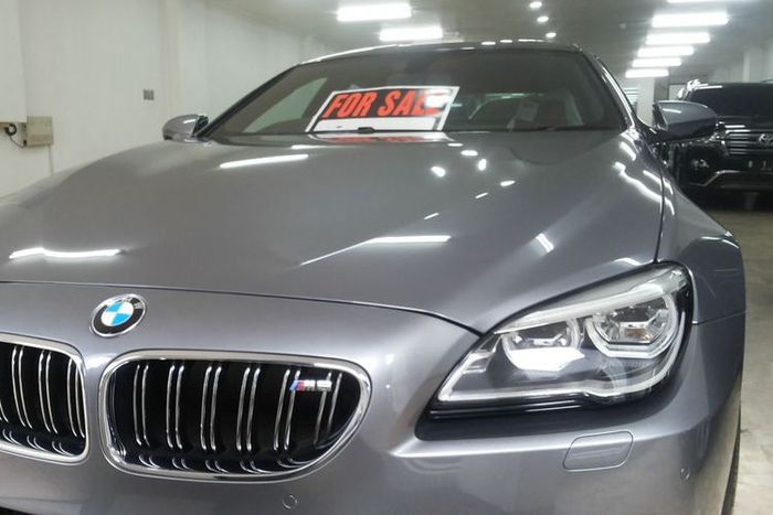 Salah satu sedan BMW bekas yang dipajang di diler 81, Jalan Fatmawati, Jakarta Selatan,