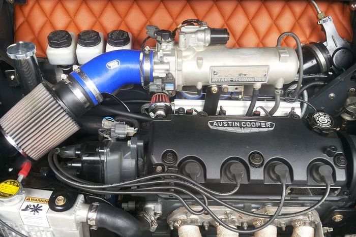 Mesin Honda Jazz 1.500 cc yang terpasang di MINI lawas