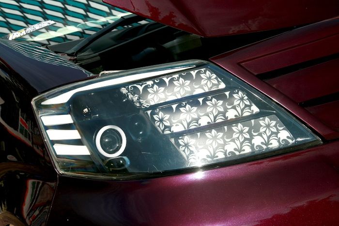 Headlamp Alphard Hybrid dicustom jadi juara modif lampu Autovision nih!