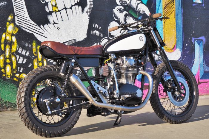 Yamaha XS650 street tracker dari Kustom Moto