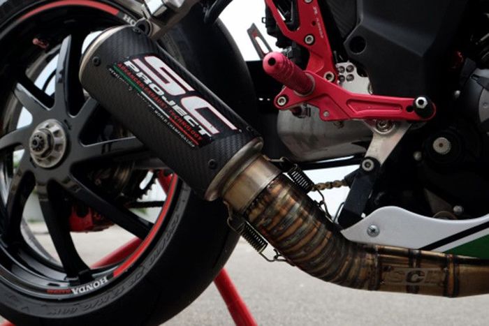 Knalpot SC Project biar suaranya bikin orang nengok