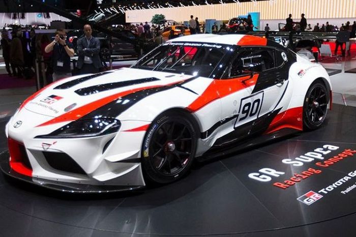  GR Supra Racing Concept di ajang Geneva Motor Show 2018
