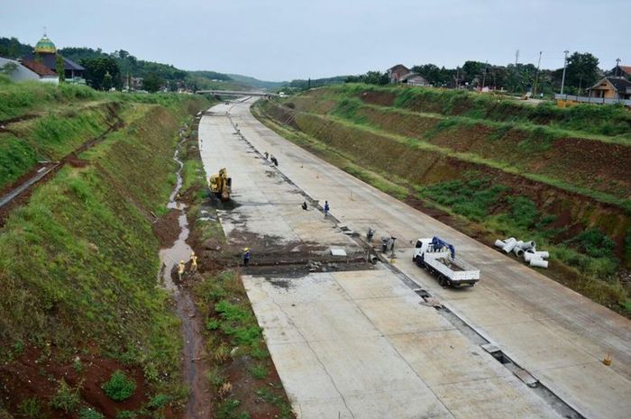 Pembangunan Jalan Tol Batang-Semarang