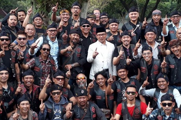 Ridwan Kamil bersama klub Bikers Brotherhood Bandung MC