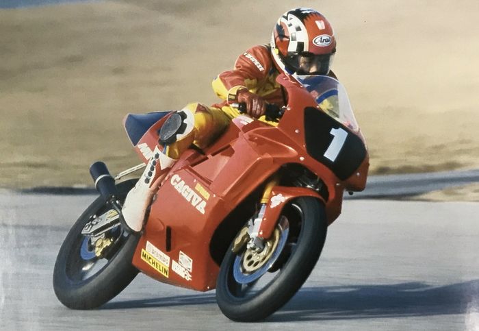 Valentino Rossi saat usia 14 tahun untuk pertama kalinya mengendarai motor Cagiva Mito 125