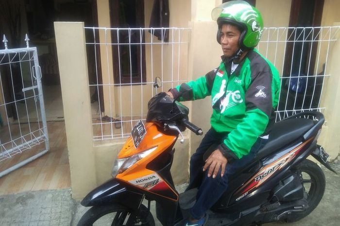 Nanda (56), saat berada di rumahnya di Kampung Anyar, Ciomas, Bogor, Jawa Barat, Jumat (29/6/2018). 