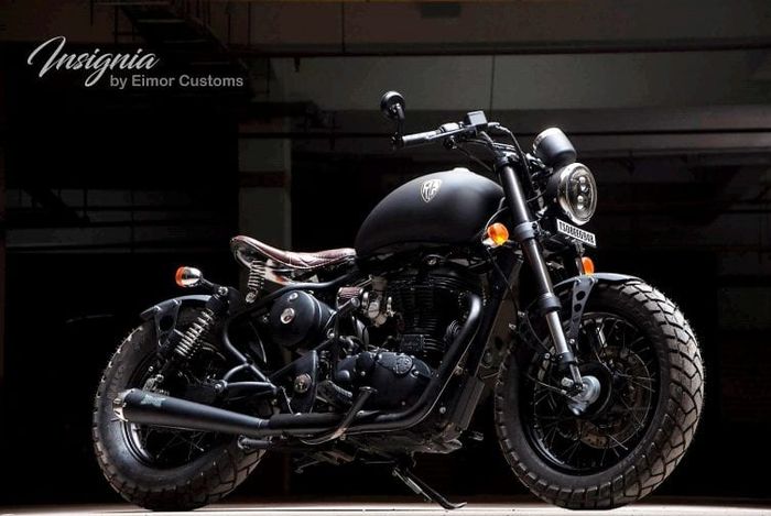 Royal Enfield Classic bergaya bobber