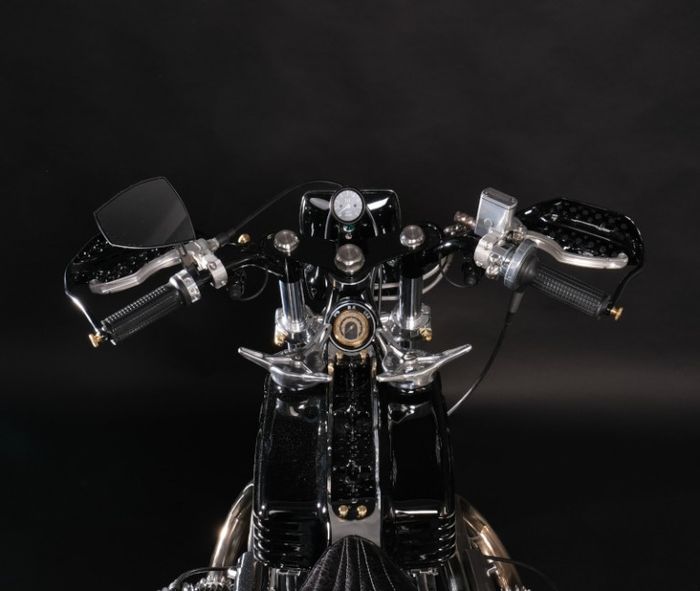 Tampilan area kokpitnya