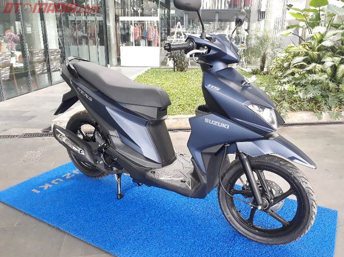 Suzuki Nex II punya desain jok dan dek tengah lebih panjang dan lebar