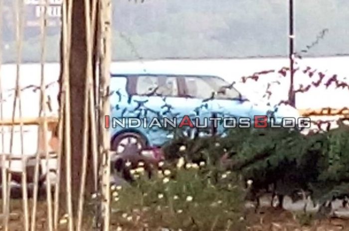 Sosok mobil misterius diduga sebagai Suzuki Wagon R baru