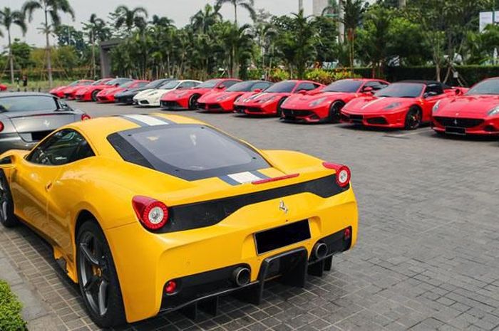 Kumpul pertama Ferrari Owners Club Indonesia (FOCI) pada 2017 dilakukan di Senayan
