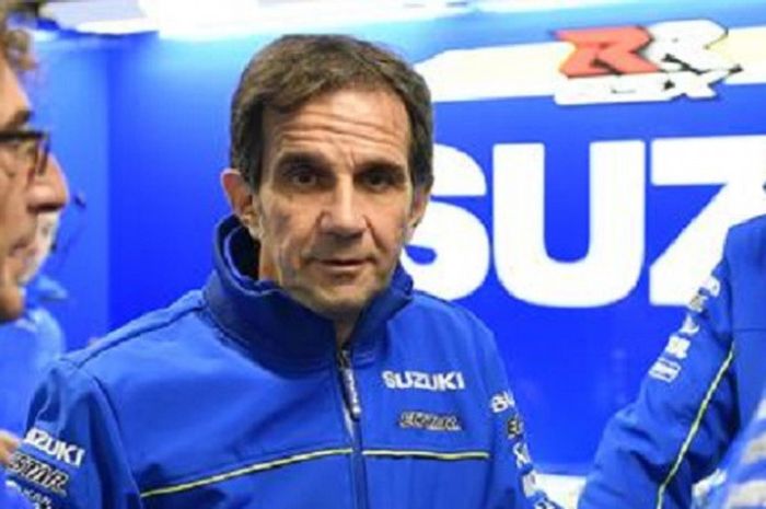 Manajer tim Suzuki Ecstar, Davide Brivio (tengah)