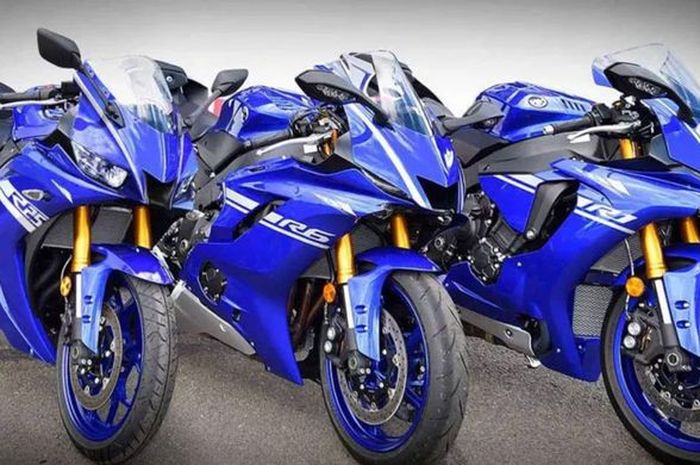 Yamaha R25 generasi terbaru (paling kiri)