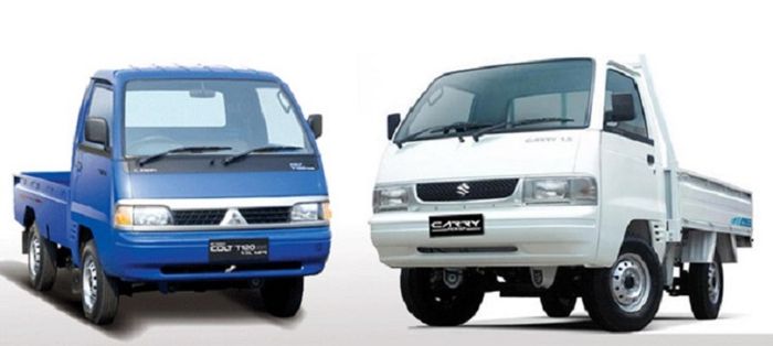 Mitsubishi Colt t120ss vs Suzuki Carry Futura