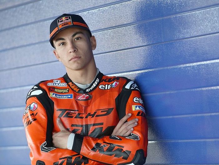 Raul Fernandez meyakini bahwa debut Fabio Quartararo di MotoGP 2019 terbantu dengan Yamaha merupakan motor yang ramah pada segala jenis gaya balap