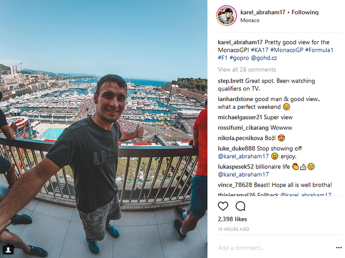 Karel Abraham dengan latar belakan kesibukan di dermaga pelabuhan Monte Carlo saattengah berlangsungnya akhir pekan GP F1 Monako