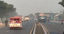 Mau Nyalip Truk di Pantura Wajib Waspada Efek Turbulensi, Ahli Safety Kasih Tips Ini Buat Pemotor