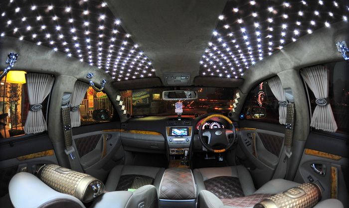 Interior Toyota Camry mengusung gaya Rolls-Royce