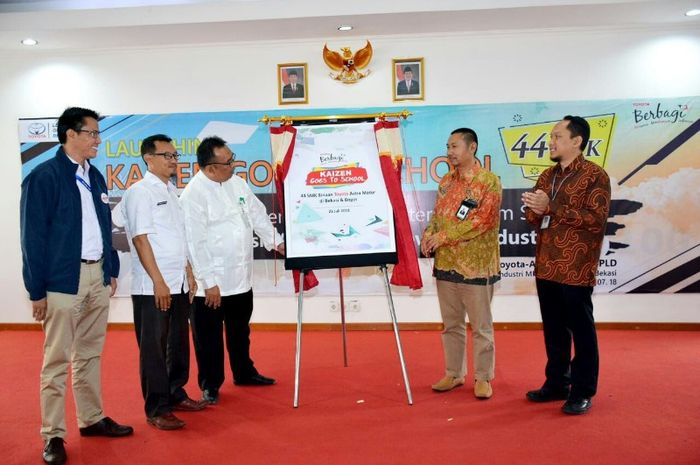 Kaizen goes to school sebagai upaya Toyota dalam peningkatan kualitas sumber daya manusia di dunia pendidikan.