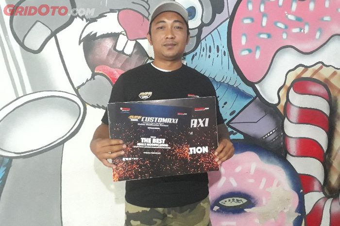 Agus Hadi Purwanto menjadi juara pada Customaxi Yamaha Bandung