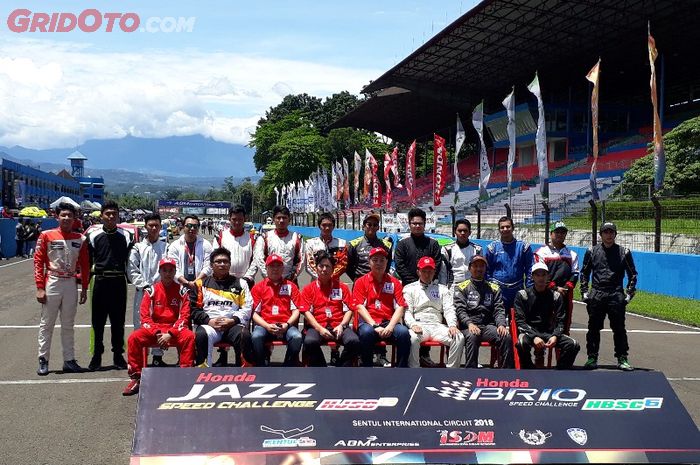 Jajaran BOD Honda Prospect Motor bersama pembalap HJSC dan HBSC