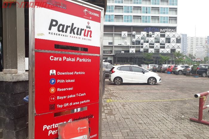 Fasilitas Parkirin yang berada di Bekasi Cyber Park