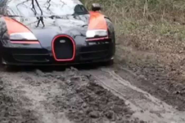 Bugatti diajak maen di trek tanah