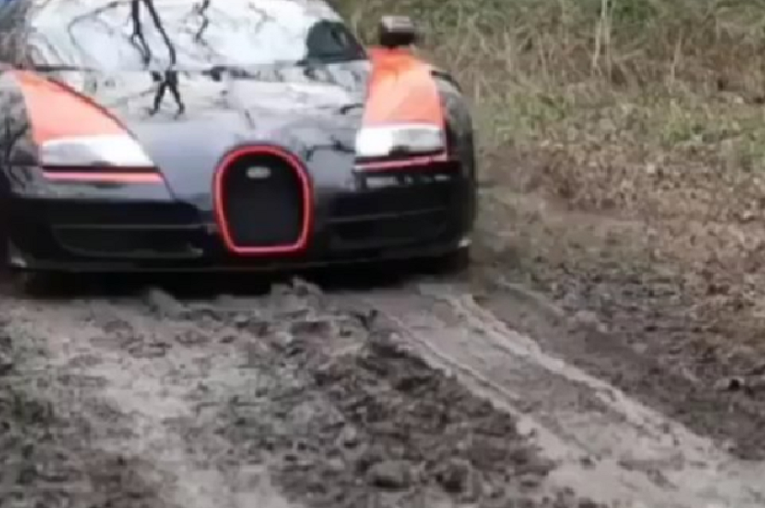 Bugatti diajak maen di trek tanah