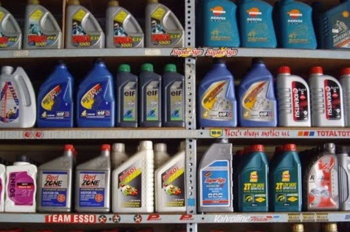 Cara Mengetahui Oli Mesin Yang Cocok Buat Motor Sport