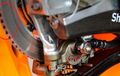 Intip Rem Belakang Marc Marquez,Kayak Cakram Mobil!