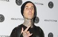 Drummer Blink 182, Travis Barker Alami Kecelakaan Mobil di Amerika Serikat