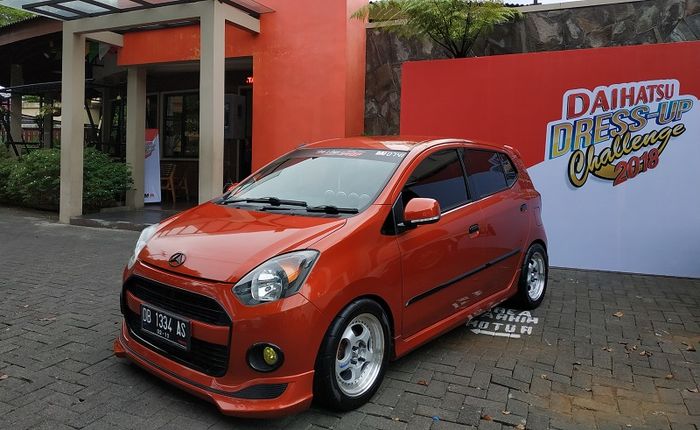 Salah satu peserta Daihatsu Dress up Challange di Manado