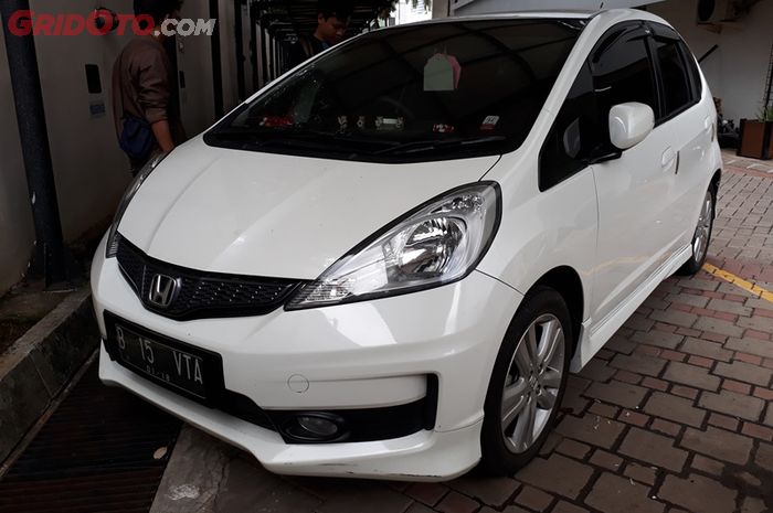 Ilustrasi Honda Jazz GE8