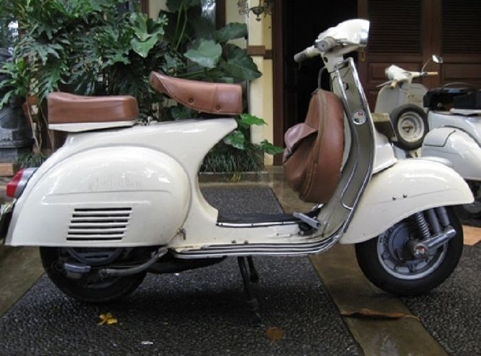 Vespa Gran Lusso 1965