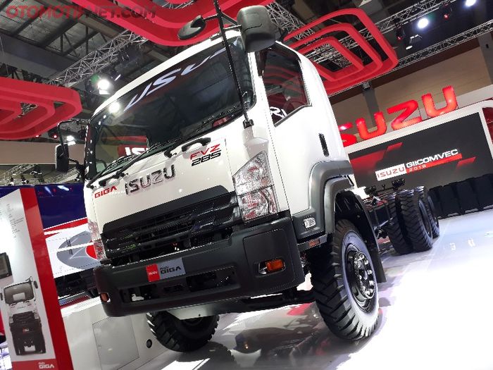 Ilustrasi. Isuzu GIGA FVZ 285