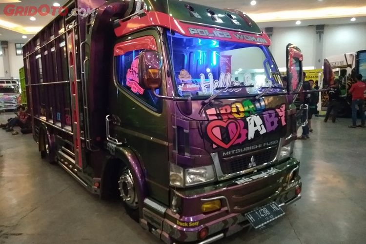 Berawal Dari Si Mantan Jadilah Modifikasi Truk Nyentrik Ini