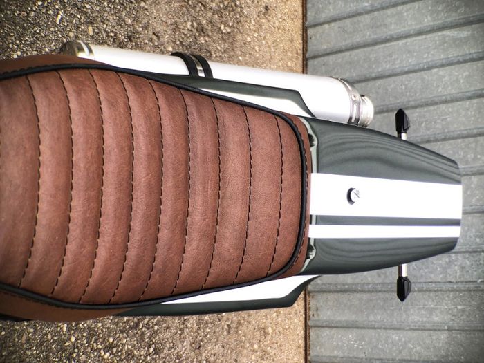 Suzuki DR 800 SL Big custom street tracker garapan Andreas Soeser