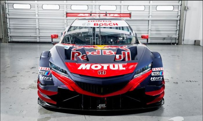 Tampilan depan Honda NSX-GT tim Red Bull Mugen