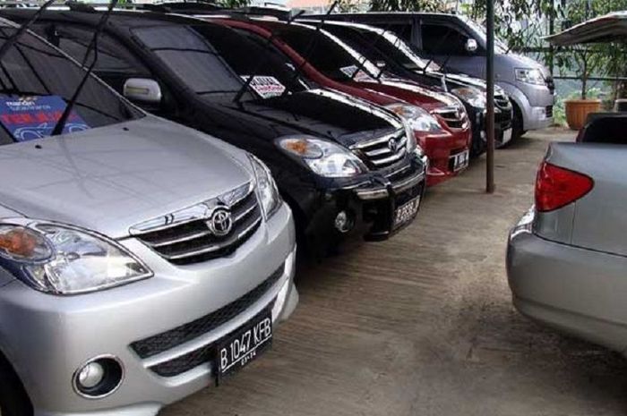 Ilstrasi bursa mobil bekas di Depok, Jabar