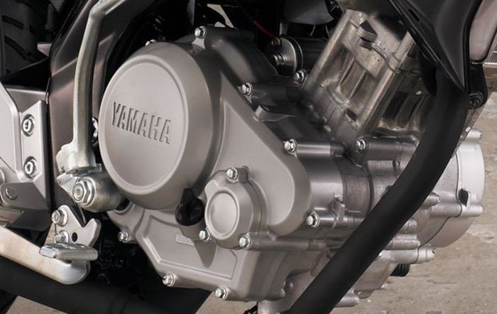 Mesin V-Ixion juga dipakai di generasi New V-Ixion Lightning dan All New V-Ixion